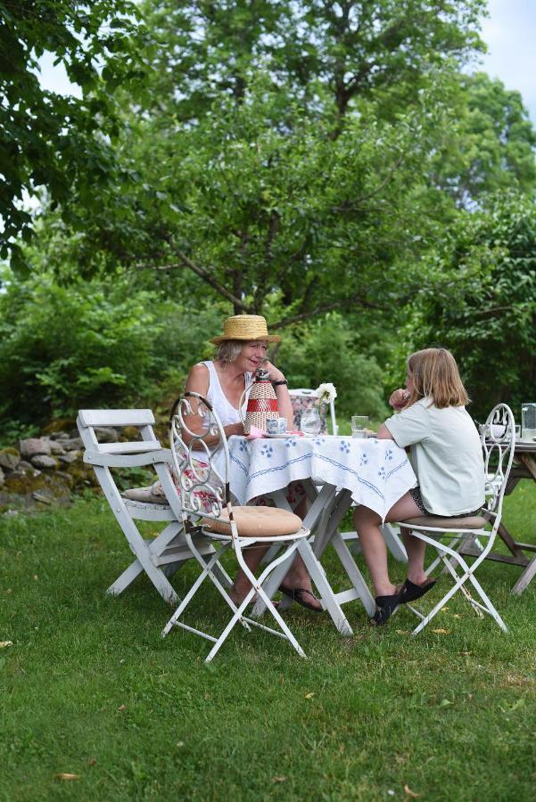 Henneviken Bnb Ed Bagian luar foto